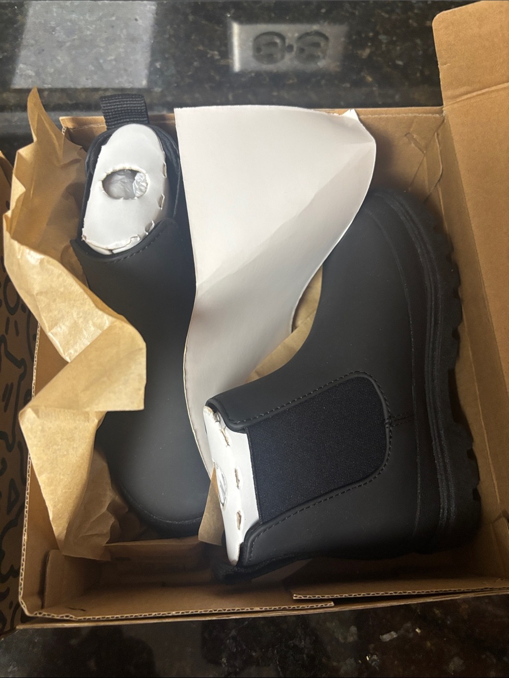 Native Shoes Kids Black Chelsea Rain Boot Sneakers